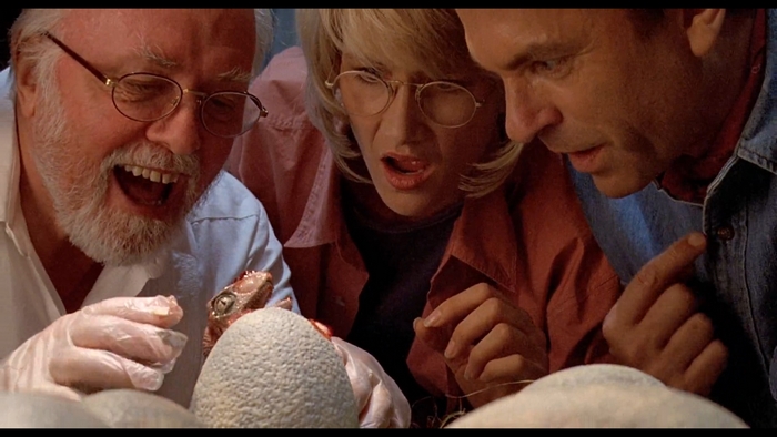 Jurassic Park: Baby dinosaur hatching