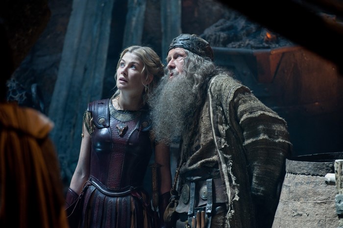 Rosamund Pike and Bill Nighy in Wrath of the Titans