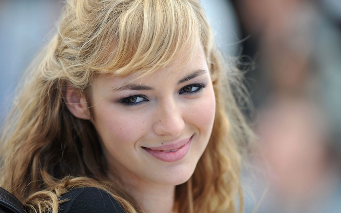 Louise Bourgoin