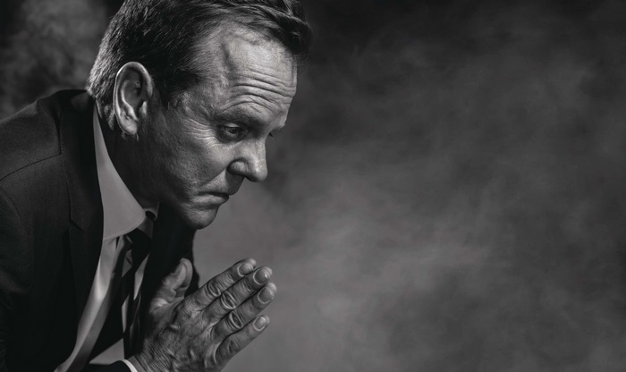Kiefer Sutherland in a suit