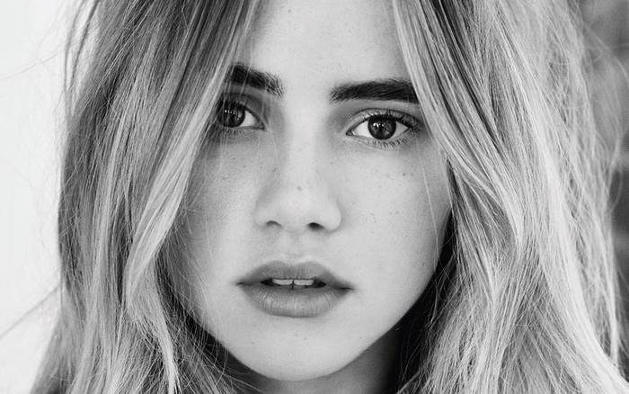 Suki Waterhouse portrait