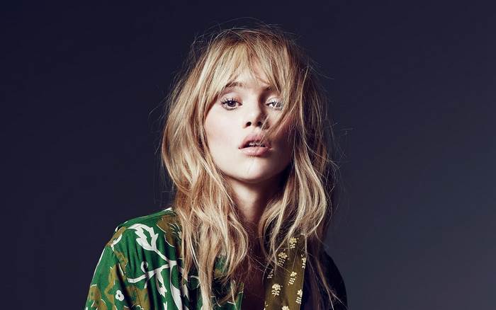 Suki Waterhouse