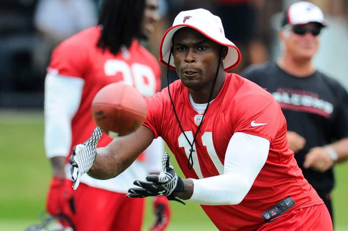 Julio Jones catching a football