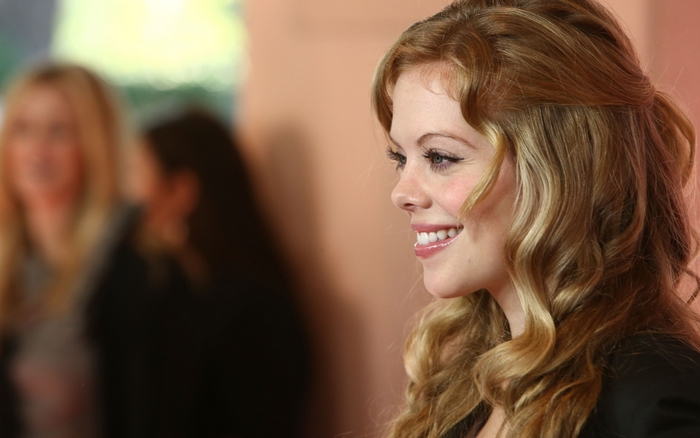 Dreama Walker