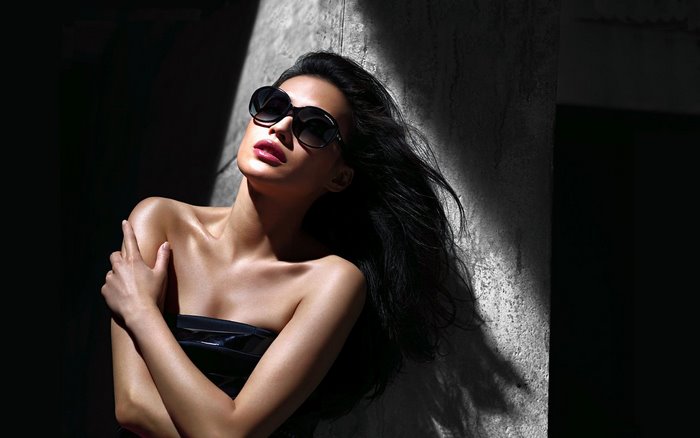 Shu Qi wearing sunglasses