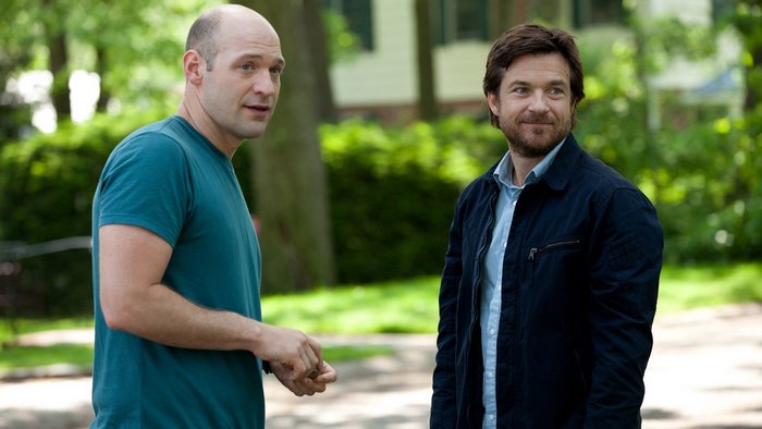 Jason Bateman and Corey Stoll outdoors