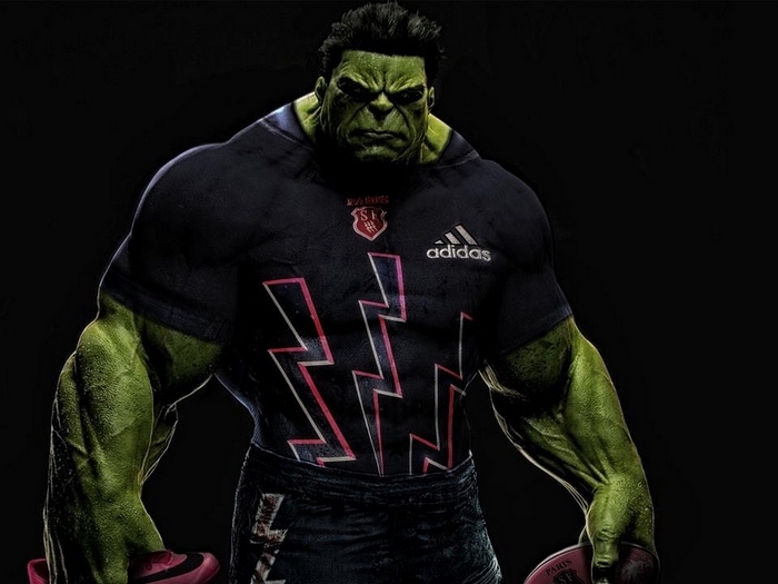 Hulk wearing Adidas Paris Saint-Germain kit