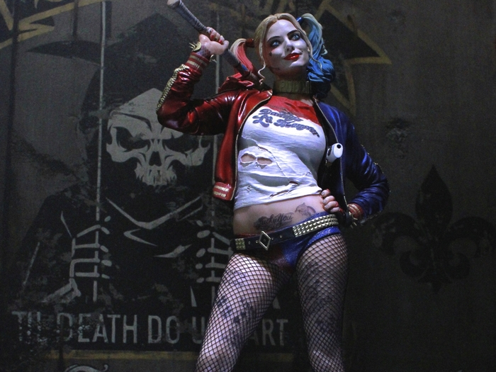 Harley Quinn with baseball bat