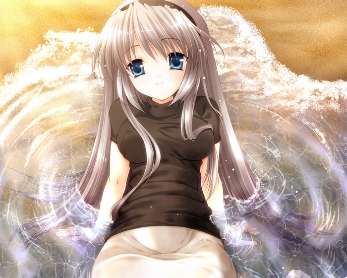 Tomoyo Sakagami in water