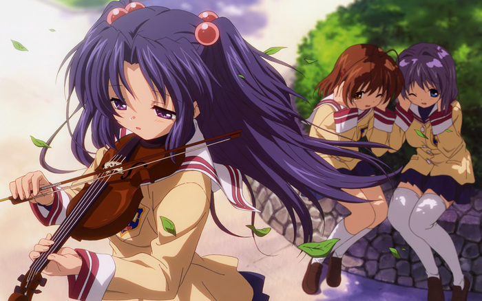 Kotomi Ichinose playing violin with friends