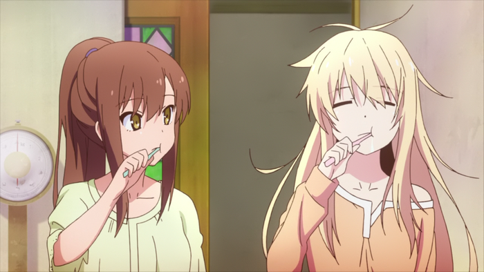 Mashiro Shiina and friend brushing teeth