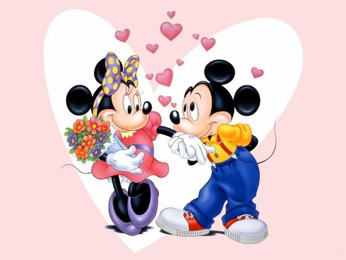 Mickey Mouse and Minnie Mouse with hearts