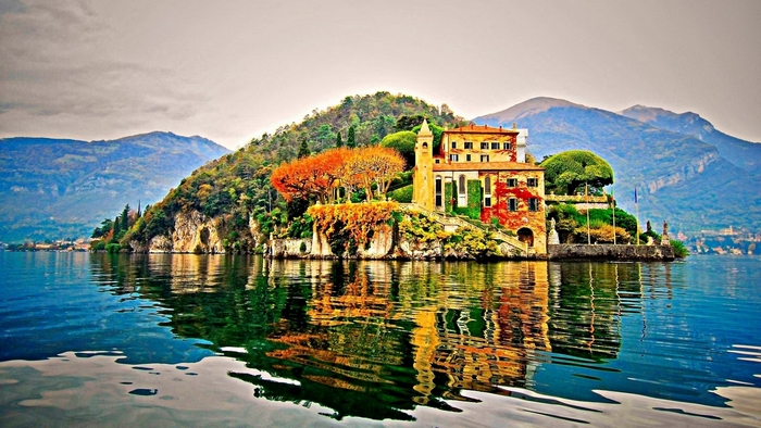 Villa del Balbianello on Isola Comacina, Lake Como, Italy