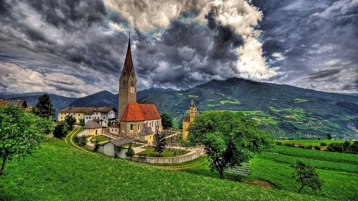 Church and village in the Italian Alps