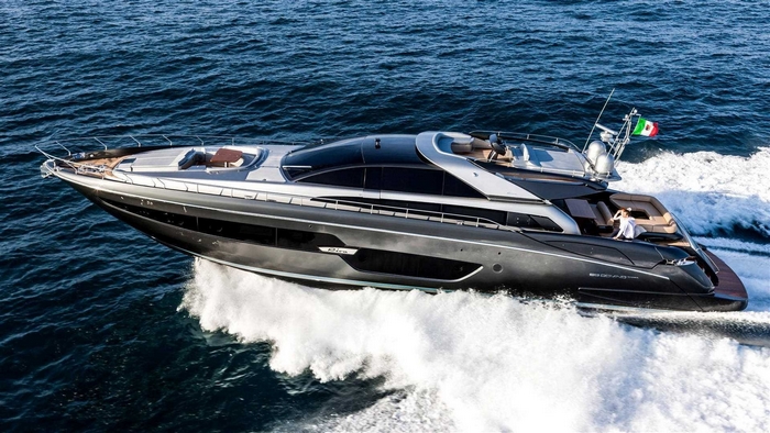 Riva 88 Domino Super Yacht