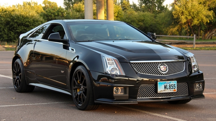 Black Cadillac CTS-V Coupe with license plate WL855