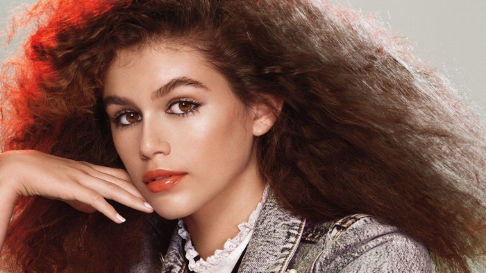 Kaia Gerber with voluminous curly hair