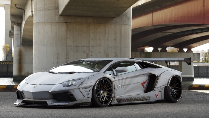 Sleek Lamborghini with Custom Wide Body Kit