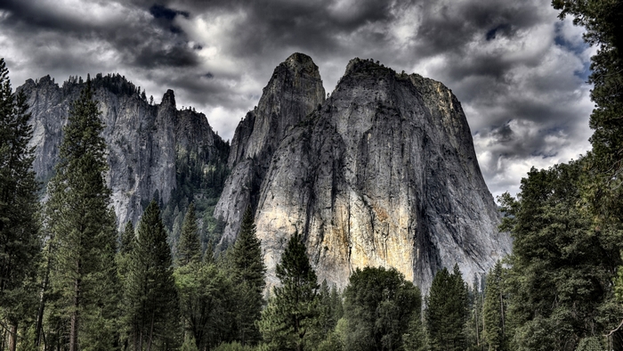 Granite cliffs in Yosemite National Park, California
