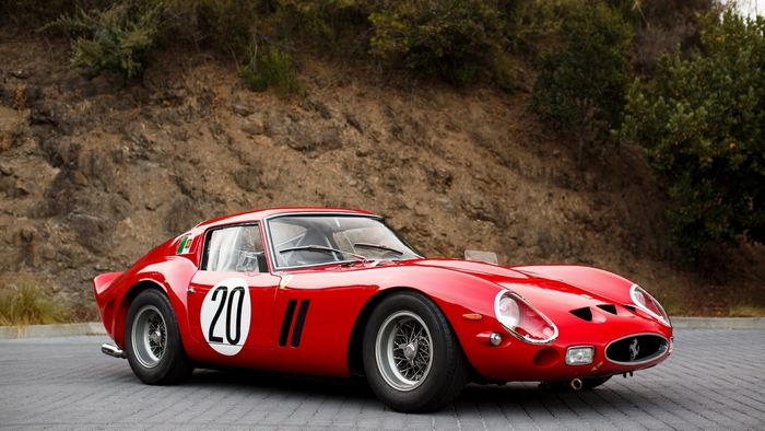 Red Ferrari 250 GTO racing sports car