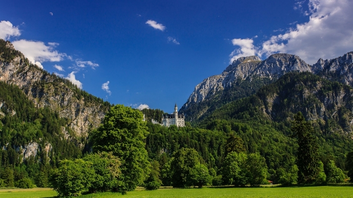 Neuschwanstein Castle in the Bavarian Alps, Germany