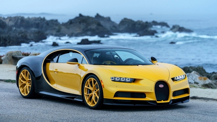 Bugatti Chiron yellow and black sports car