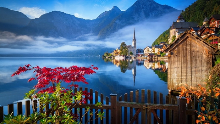 Hallstatt town with lake and mountains in Austria