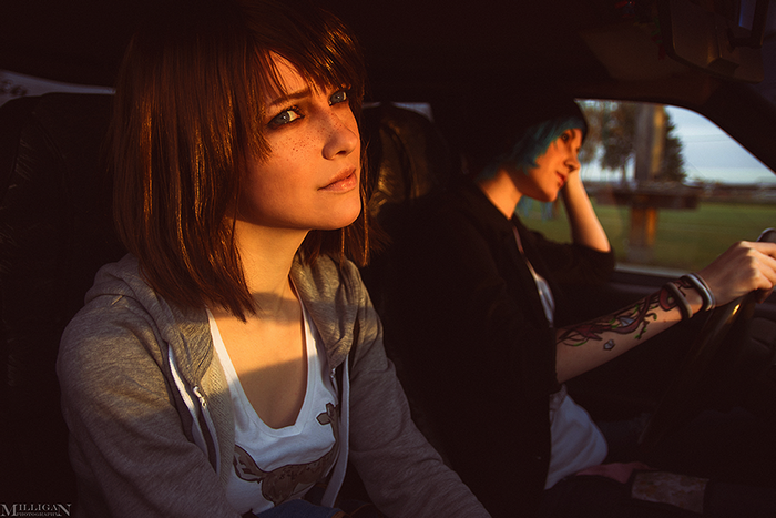 Chloe Price from Life is Strange driving a car