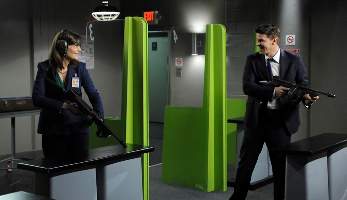 Temperance Brennan and Booth at a shooting range