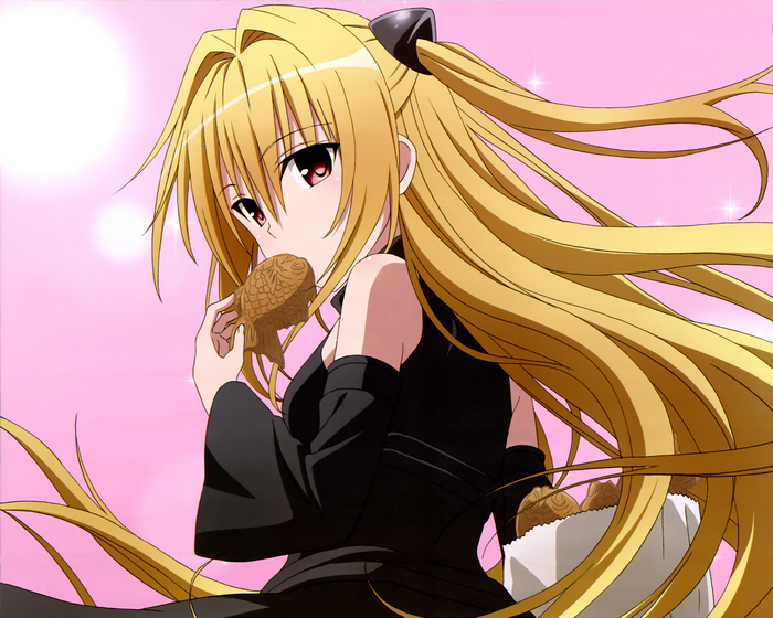 Golden Darkness from To LOVE-Ru eating Taiyaki