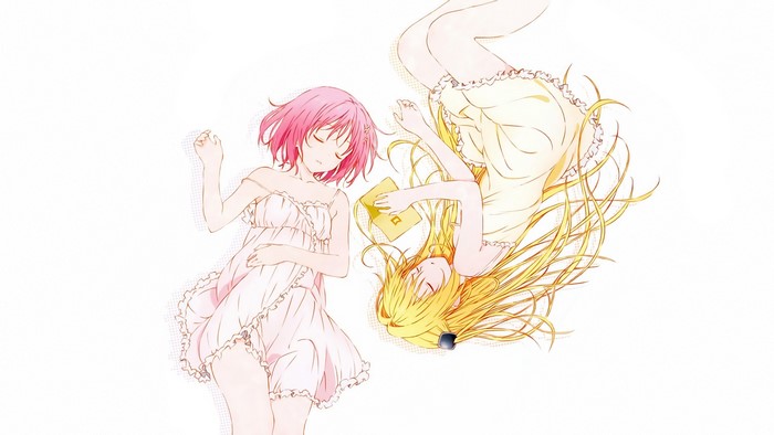 Golden Darkness and Momo Belia Deviluke sleeping