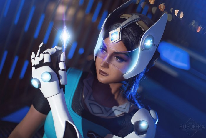 Symmetra from Overwatch cosplay