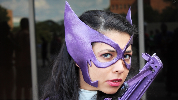 Huntress from DC Comics Cosplayer