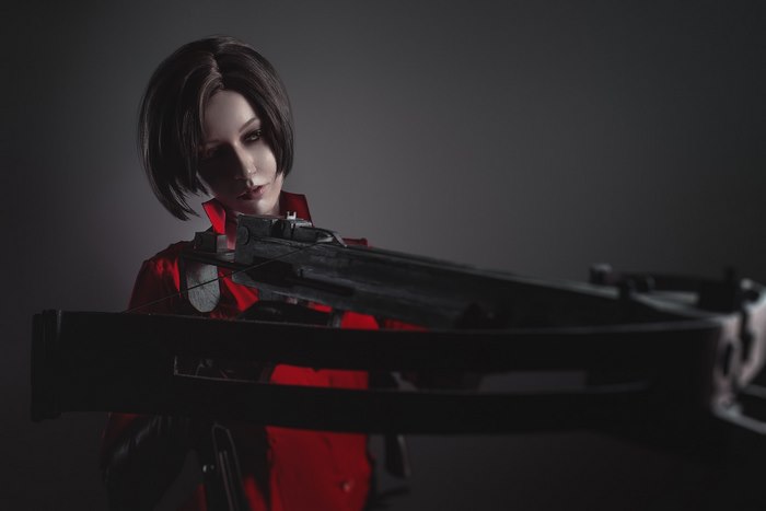 Ada Wong with a crossbow