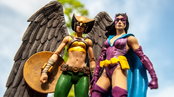 Hawkgirl and Huntress action figures