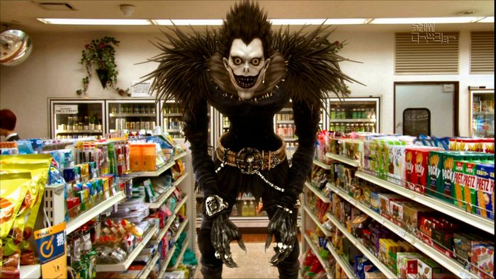 Ryuk from Death Note in a convenience store