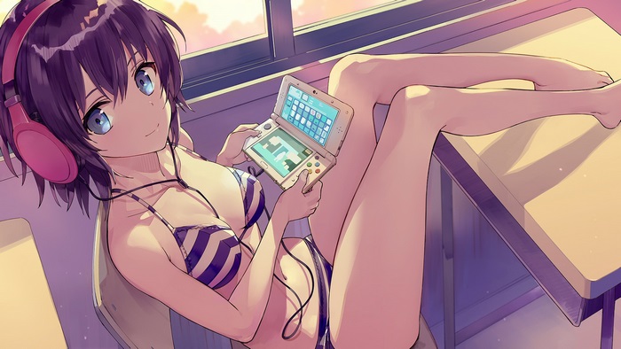 Chiaki Hoshinomori playing Nintendo 3DS