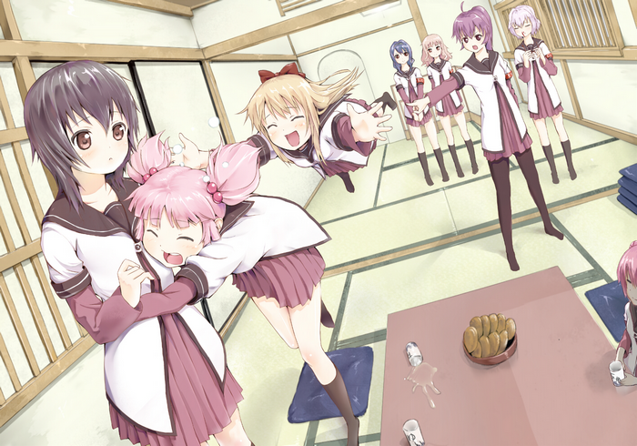 Kyouko Toshinou and friends in a room