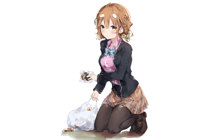 Yoshino Koiwai holding snacks