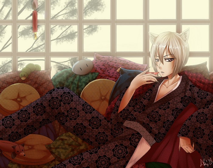Tomoe from Kamisama Kiss