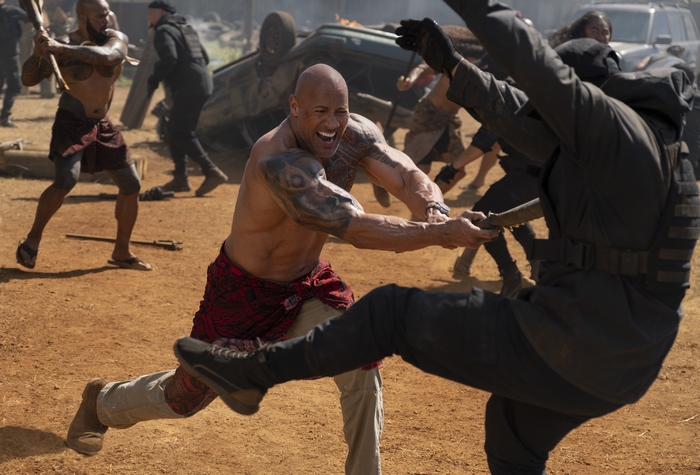 Luke Hobbs fighting in a battle