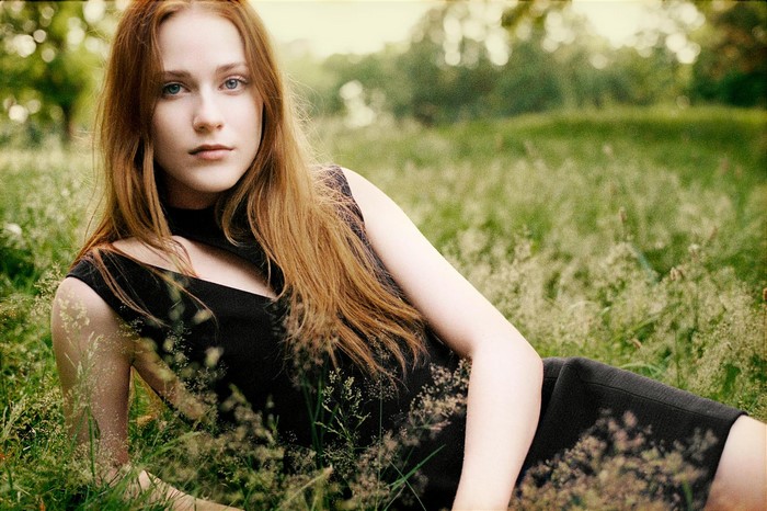 Evan Rachel Wood in a field