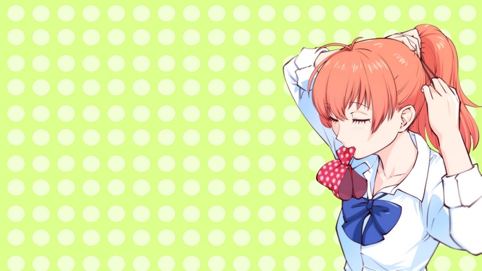 Chiyo Sakura tying her hair