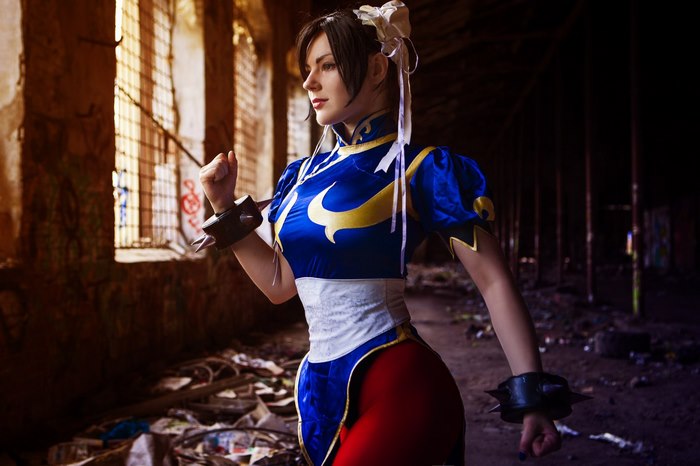 Chun-Li from Street Fighter in abandoned building
