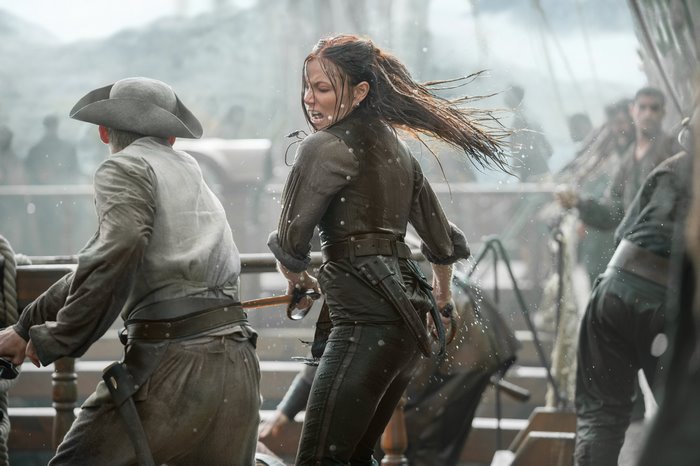 Anne Bonny from Black Sails in battle