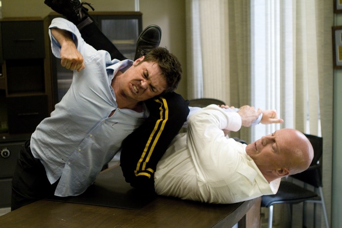 Frank Moses fighting on a table