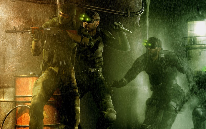 Sam Fisher and allies in Splinter Cell during a rainy operation