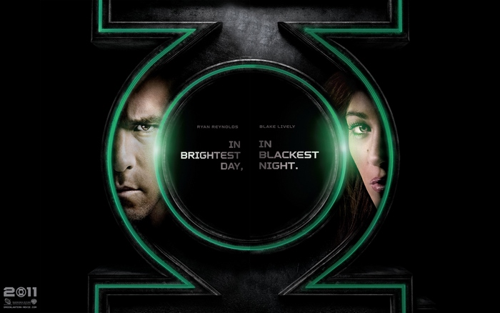 Green Lantern movie poster with Ryan Reynolds and Blake Lively