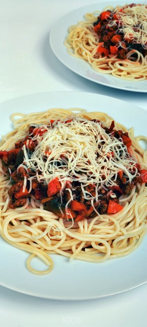 Spaghetti Bolognese with Cheese