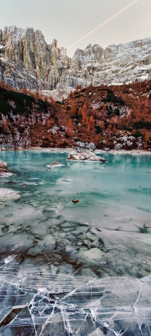 Frozen Lake Sorapis Dolomites Mountains Autumn